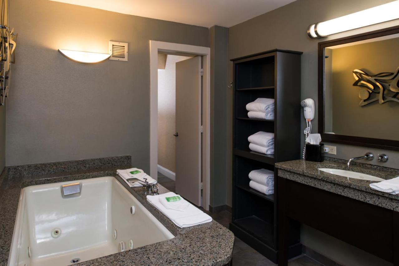 Holiday Inn Concord Downtown, An Ihg Hotel Exteriér fotografie