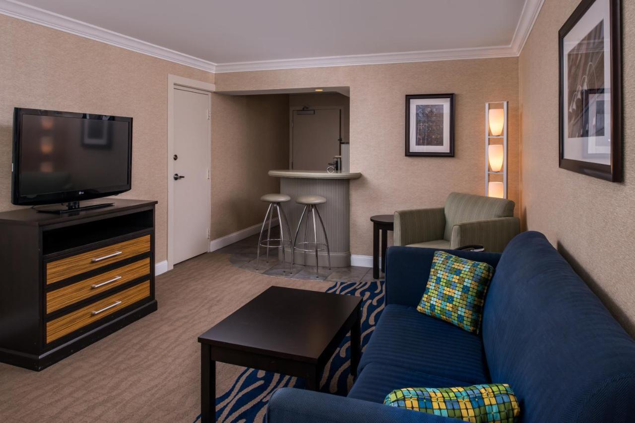 Holiday Inn Concord Downtown, An Ihg Hotel Exteriér fotografie