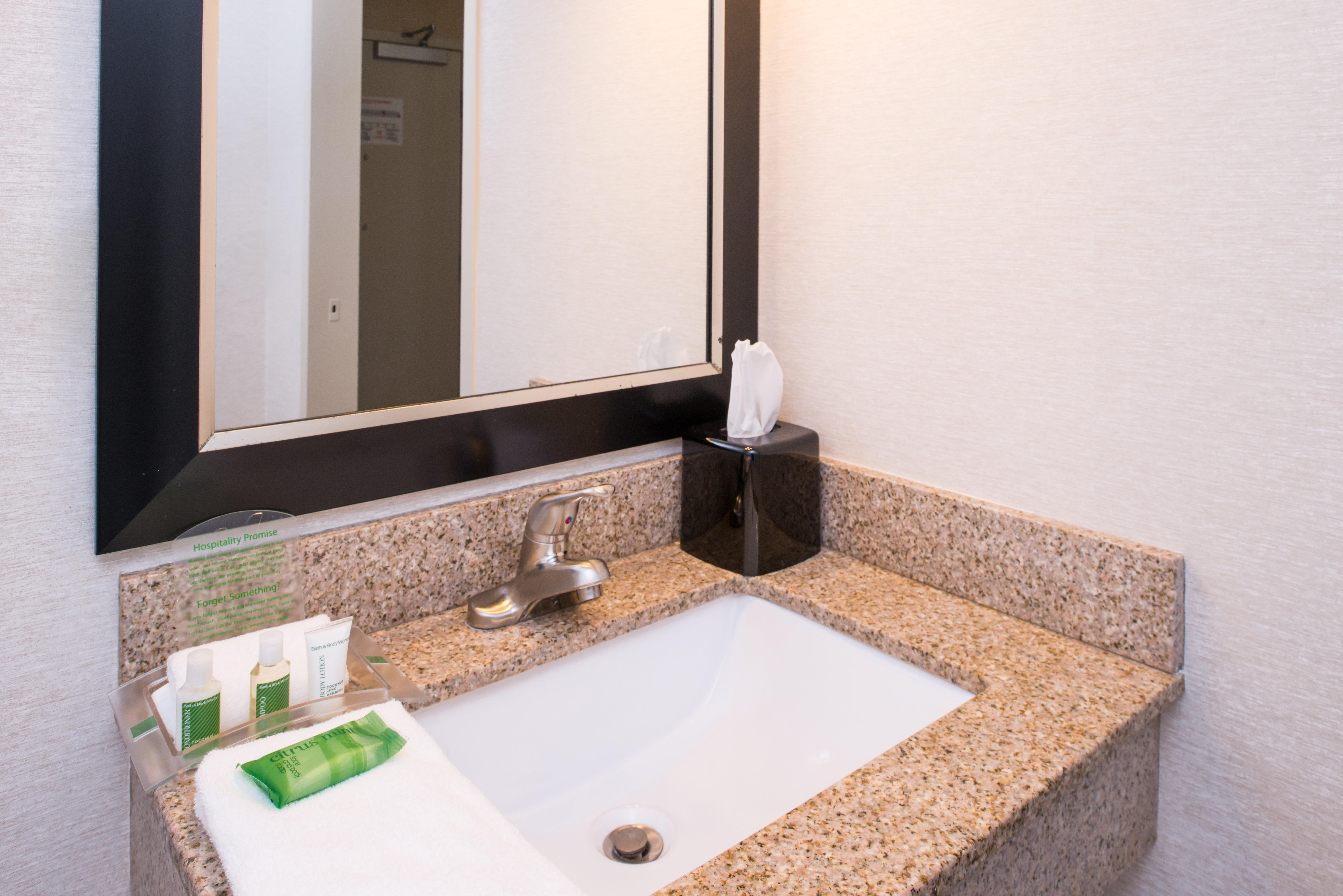 Holiday Inn Concord Downtown, An Ihg Hotel Exteriér fotografie